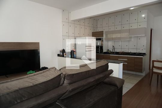 Sala de casa para alugar com 2 quartos, 50m² em Parque Pirajussara, Embu das Artes