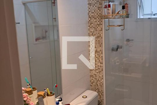 Banheiro de apartamento à venda com 3 quartos, 74m² em Parque Prado, Campinas