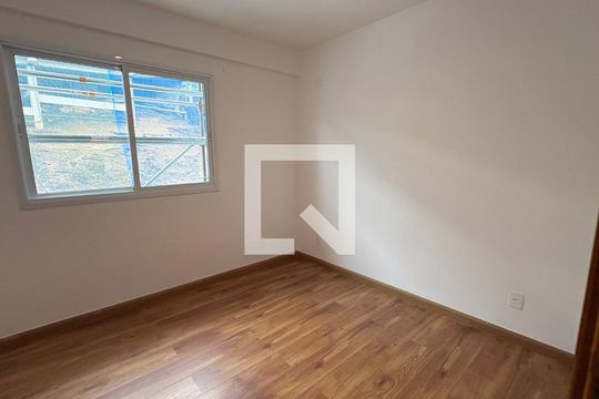 Quarto 1 de apartamento para alugar com 2 quartos, 72m² em Valparaíso, Petrópolis