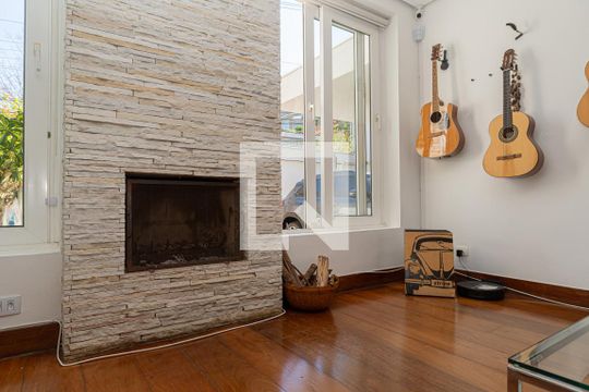 Sala de casa à venda com 3 quartos, 280m² em Vila Ida, São Paulo