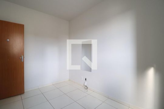 Quarto 1 de apartamento para alugar com 2 quartos, 45m² em Laranjeiras, Uberlândia