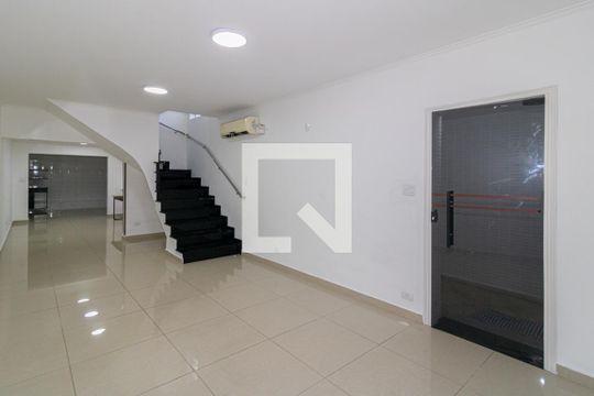 Sala de casa para alugar com 3 quartos, 126m² em Indianópolis, São Paulo
