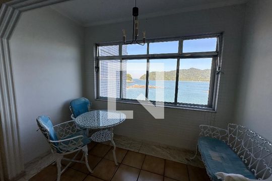 Sala de apartamento para alugar com 3 quartos, 149m² em Itararé, São Vicente