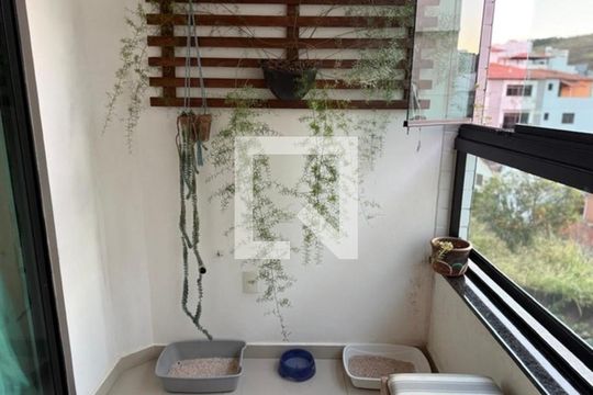 Apartamento para alugar com 2 quartos, 82m² em Teixeiras, Juiz de Fora
