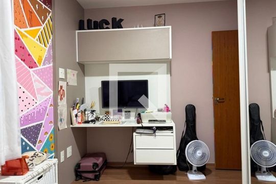 Apartamento para alugar com 2 quartos, 82m² em Teixeiras, Juiz de Fora