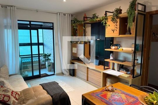 Apartamento para alugar com 2 quartos, 82m² em Teixeiras, Juiz de Fora