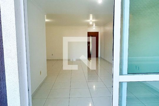 Apartamento para alugar com 3 quartos, 124m² em Costa azul, Rio das Ostras