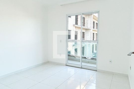 Vista do quarto 1  de apartamento para alugar com 3 quartos, 124m² em Costa azul, Rio das Ostras