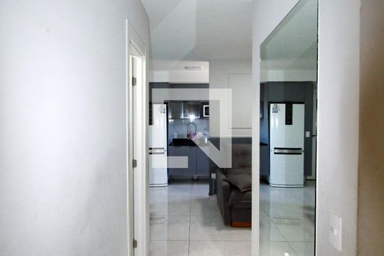Sala - Corredor de apartamento para alugar com 3 quartos, 57m² em Vista Alegre, Rio de Janeiro