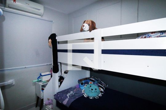 Quarto 2 de apartamento para alugar com 3 quartos, 57m² em Vista Alegre, Rio de Janeiro