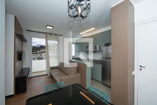 SALA de apartamento para alugar com 3 quartos, 59m² em Estoril, Belo Horizonte