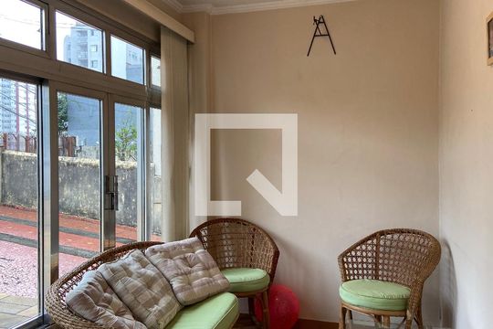 Casa à venda com 2 quartos, 573m² em Centro, Osasco
