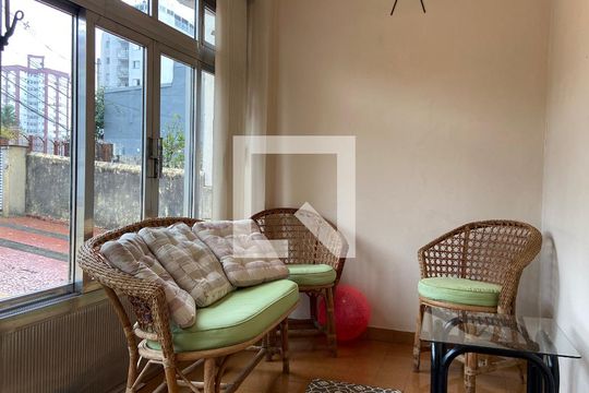 Casa à venda com 2 quartos, 573m² em Centro, Osasco