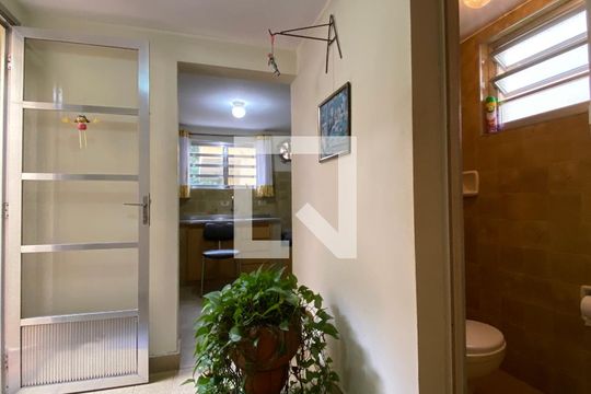 Casa à venda com 2 quartos, 573m² em Centro, Osasco