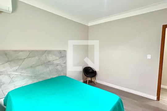 Quarto 2 de casa para alugar com 3 quartos, 170m² em Jardim Santa Mena, Guarulhos