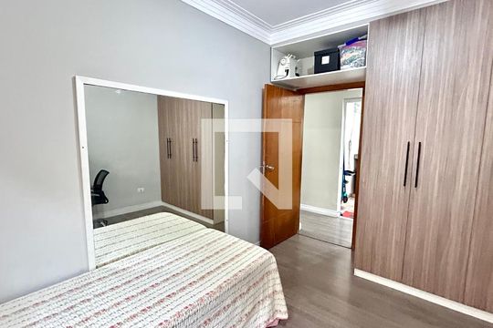 Quarto 1 de casa para alugar com 3 quartos, 170m² em Jardim Santa Mena, Guarulhos