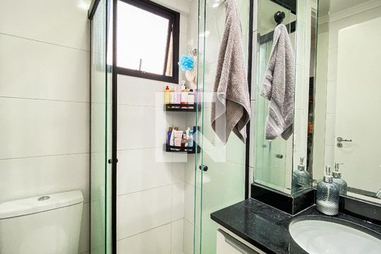 Banheiro  de apartamento à venda com 2 quartos, 40m² em Cidade Patriarca, São Paulo