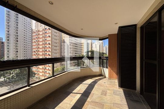 Varanda de apartamento para alugar com 3 quartos, 180m² em Indianópolis, São Paulo