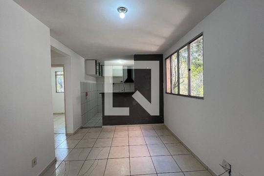 Sala de apartamento à venda com 2 quartos, 50m² em Cabral, Contagem