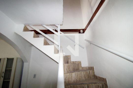Sala - Escada de casa à venda com 3 quartos, 120m² em Irajá, Rio de Janeiro