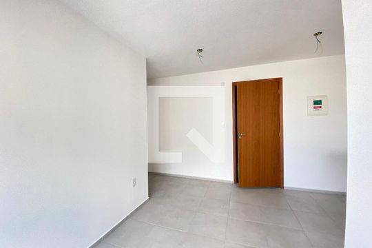 Apartamento para alugar com 2 quartos, 44m² em Del Castilho, Rio de Janeiro