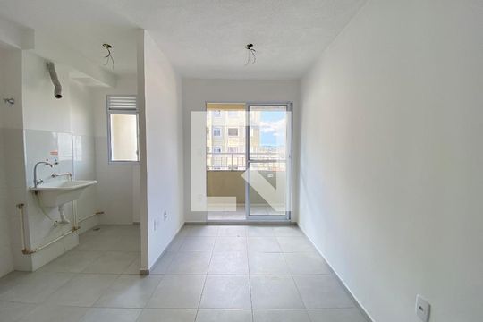Apartamento para alugar com 2 quartos, 44m² em Del Castilho, Rio de Janeiro