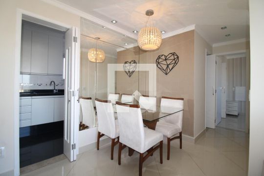 Sala de apartamento para alugar com 2 quartos, 62m² em Vila Diva, São Paulo