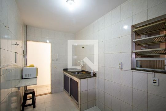 Cozinha de apartamento para alugar com 2 quartos, 80m² em Colubandê, São Gonçalo