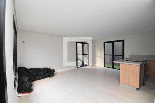 Sala e cozinha de casa de condomínio para alugar com 3 quartos, 180m² em Bacacheri, Curitiba