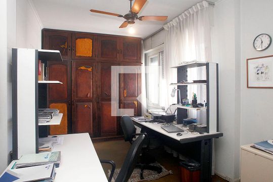 Suíte de apartamento para alugar com 3 quartos, 134m² em Independência, Porto Alegre
