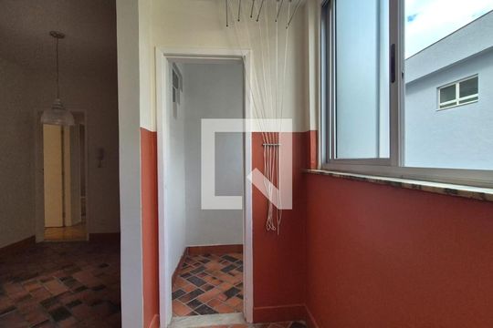 Área de serviço de apartamento para alugar com 3 quartos, 86m² em Cruzeiro, Belo Horizonte
