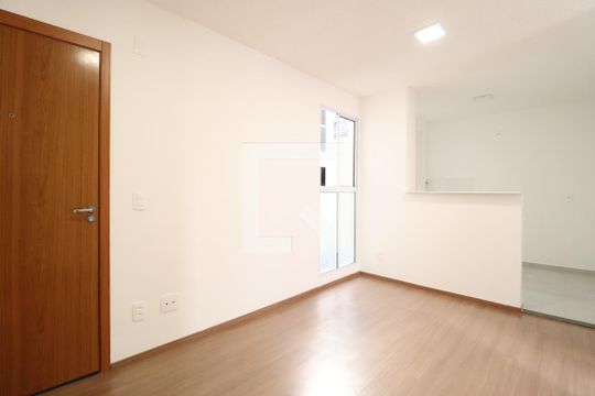 Sala de apartamento para alugar com 2 quartos, 42m² em Jardim Patricia, Uberlândia