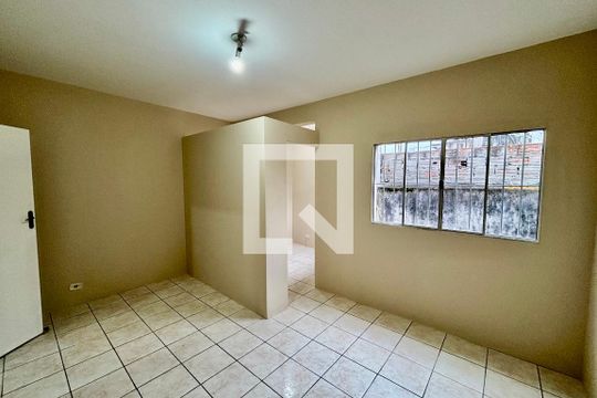 Quarto 1 de casa para alugar com 1 quarto, 55m² em Jardim Danfer, São Paulo
