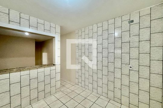 Cozinha de casa para alugar com 1 quarto, 55m² em Jardim Danfer, São Paulo