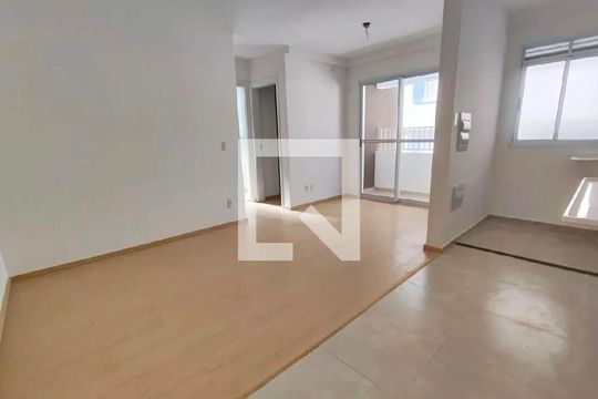 Sala/cozinha de apartamento para alugar com 2 quartos, 53m² em Chácaras Reunidas São Jorge, Sorocaba