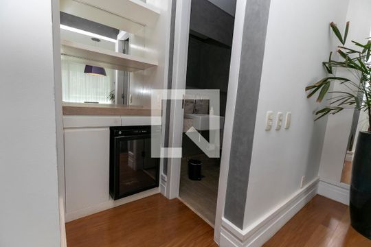 LAVABO de apartamento para alugar com 3 quartos, 157m² em Cambuí, Campinas