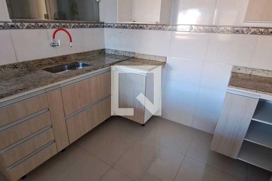 Sala/Cozinha de casa de condomínio para alugar com 2 quartos, 100m² em Coelho, São Gonçalo