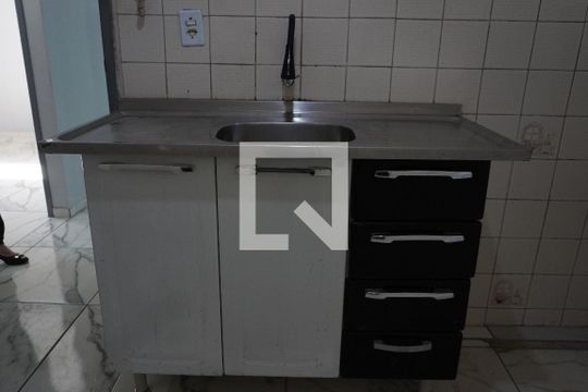 Apartamento para alugar com 2 quartos, 46m² em Itaim Paulista, São Paulo