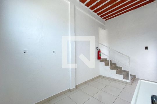 Cozinha de casa para alugar com 1 quarto, 35m² em Havaí, Belo Horizonte