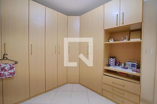 Quarto 1 de casa para alugar com 2 quartos, 80m² em Vila Marieta, São Paulo