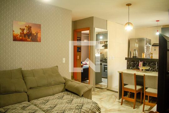 Apartamento à venda com 2 quartos, 50m² em Setor Parque Tremendão, Goiânia