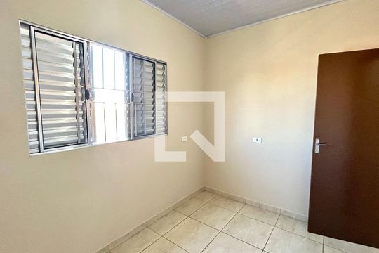 Quarto 1 de casa para alugar com 2 quartos, 63m² em Vila Carmela Ii, Guarulhos
