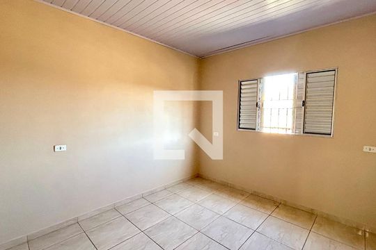 Quarto 2 de casa para alugar com 2 quartos, 63m² em Vila Carmela Ii, Guarulhos
