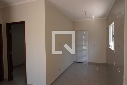 Casa para alugar com 2 quartos, 60m² em Jardim Embaré, São Carlos