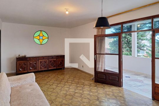Sala de casa para alugar com 3 quartos, 319m² em São Francisco, Niterói