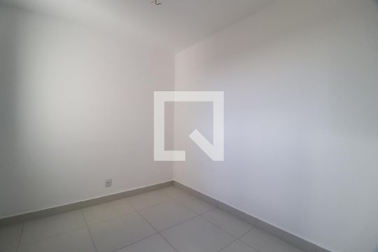 Quarto 1 de apartamento para alugar com 2 quartos, 57m² em Novo Mundo, Uberlândia