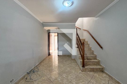Sala de casa para alugar com 5 quartos, 158m² em Vila Sao Pedro, Santo André