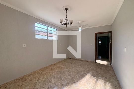Sala de jantar  de casa para alugar com 5 quartos, 158m² em Vila Sao Pedro, Santo André