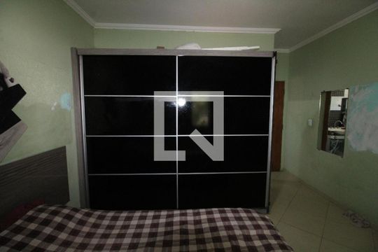 Suíte de casa para alugar com 2 quartos, 450m² em Parque Interlagos, São José dos Campos
