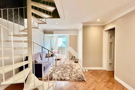 Apartamento para alugar com 3 quartos, 180m² em Vila Bertioga, São Paulo